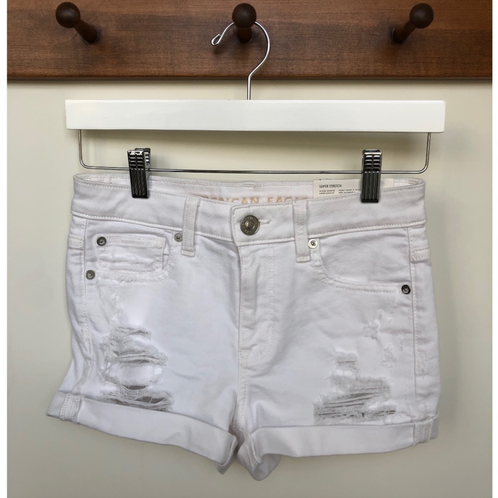 American Eagle White Super Stretch Hi-Rise Shortie (Size: 2) (NWT)